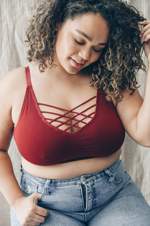 Plus Size Interwoven Strappy Front Bralette | XL-3XL